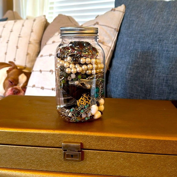 Jewelry Jar Containing 1-1.5 lbs of Wearable Jewelry- vintage to Now All Styles - Picture 8 of 9